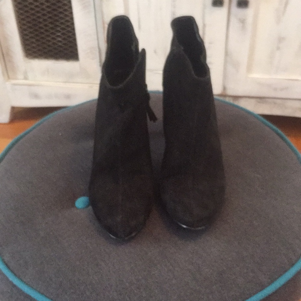 Booties - Picture 4 of 5